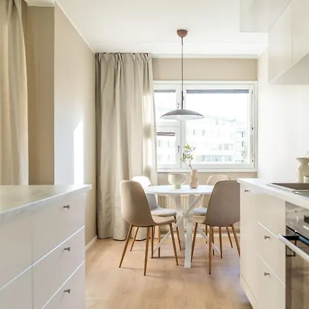 Fully Renovated 3br With Private Sauna Apartmán *