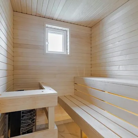 Apartment Fully Renovated 3br With Private Sauna Helsinki