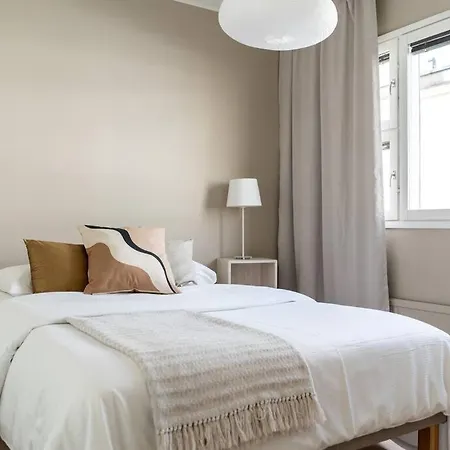 Apartment Fully Renovated 3br With Private Sauna *